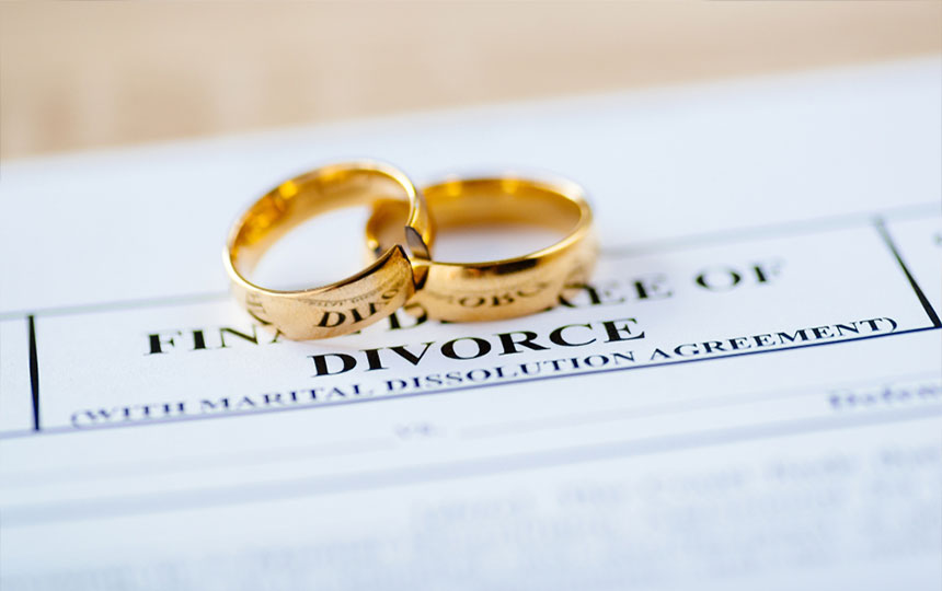 What causes divorce in Kundli?