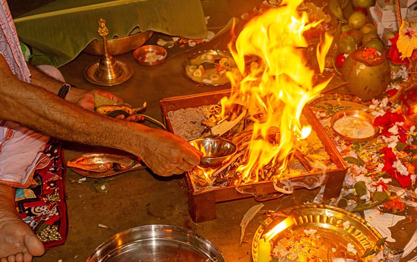 Sarv Yoni Karmic Puja reduces past life planetary effects