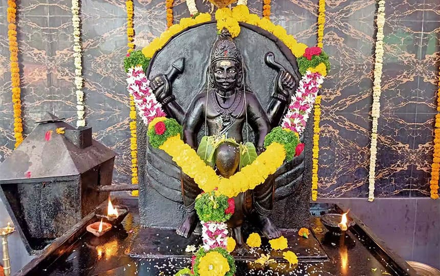 Shani Chalisa Benefits: Why You Should Recite It Daily