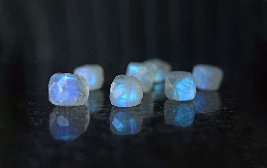 How Moonstone Supports Emotional Healing? Find Out!