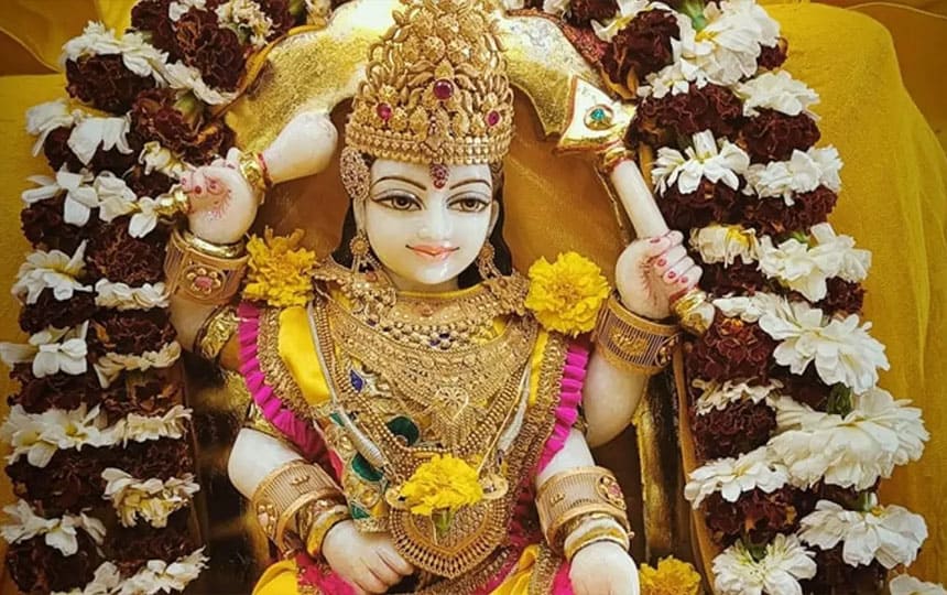 Goddess Baglamukhi puja to rid one from evil spells